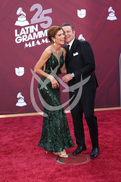 Alan Tacher y Cristina Bernal en Latin Grammy