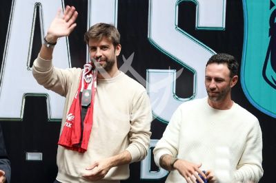 Piqué y Layún son Kings