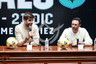 Piqué y Layún son Kings