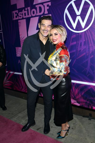 Carmen Muñoz y Juan Ángel Esparza con Estilo 