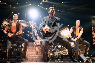 Ricky Martin canta por el SIDA