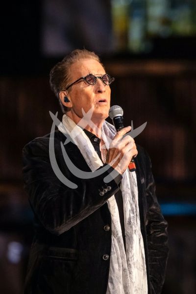 Emmanuel canta a la Virgen Guadalupana