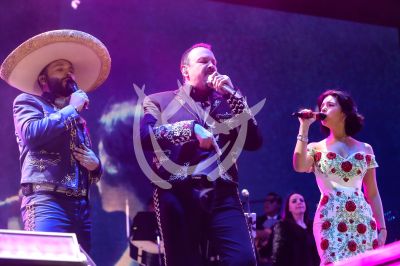 Pepe Aguilar e hijos en Querétaro