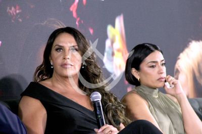 Karla Sofía Gascón sobre Emilia