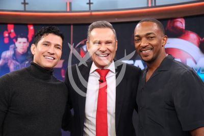 Anthony Mackie y Daniel Ramirez con Alan Tacher