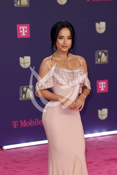 Becky G en PLN