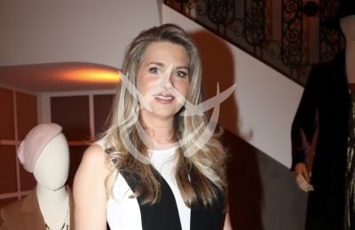 Sonya Smith en Velvet