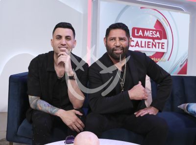 Lenire Mesa y Pancho Barraza canta en LMC