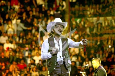 Christian Nodal en La México