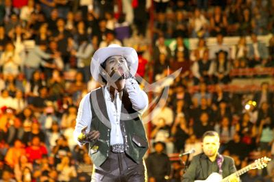 Christian Nodal en La México