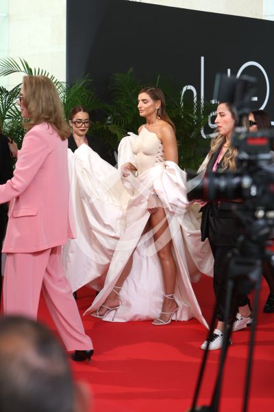 Aislinn Derbez en Premios Platino