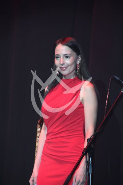 Majo Aguilar canta con Mariachi