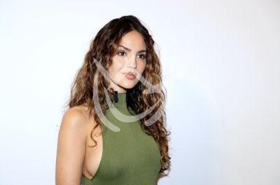 Eiza González visita DA