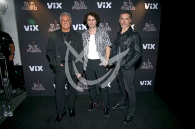 Alexis, Darío y Mayer para Mujeres