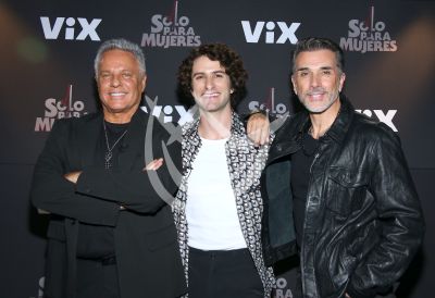 Alexis, Darío y Mayer para Mujeres