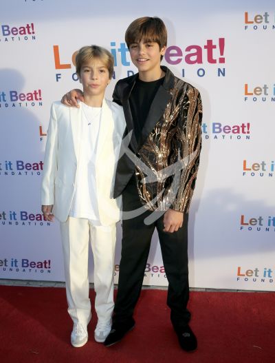 Sasha y Milán con Let it Beat