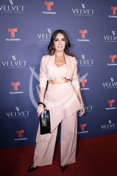 Elizabeth Gutiérrez vuelve con Nuevo Imperio