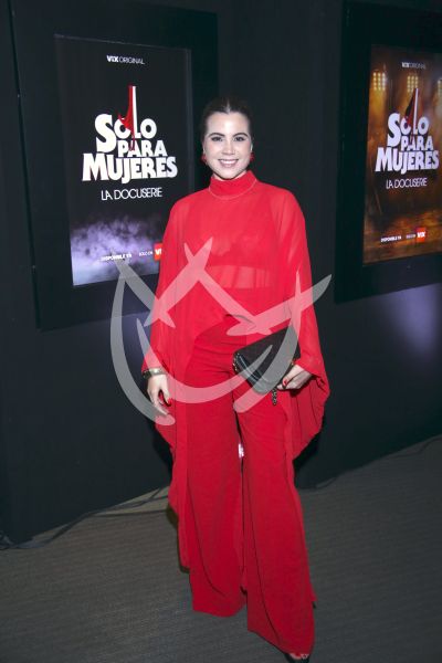 Cinthia Aparicio con Sólo Para Mujeres