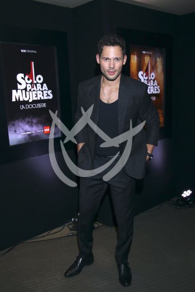 Emmanuel Palomares con Sólo Para Mujeres