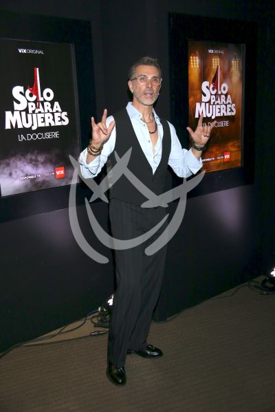 Sergio Mayer e Issabela Camil son SPM