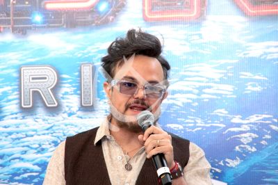 Aleks Syntek es Total