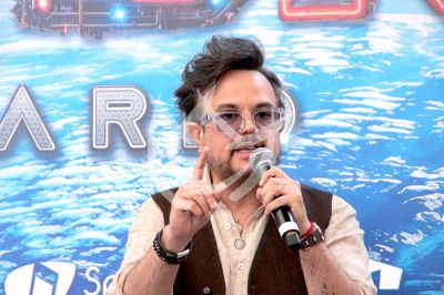 Aleks Syntek es Total