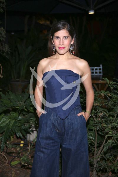 Ximena Ayala a The Hollywood