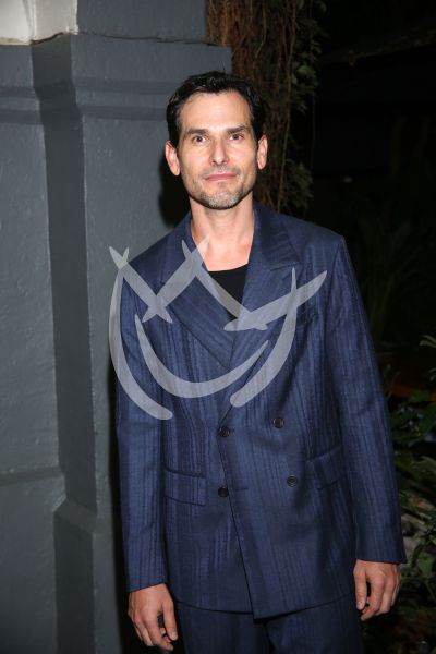 Alan Estrada a The Hollywood