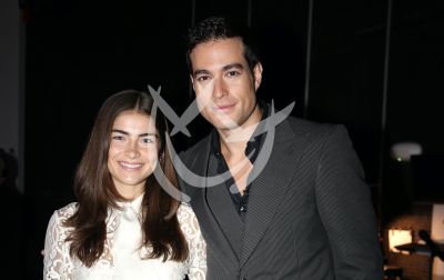 Danilo Carrera con novia in love!