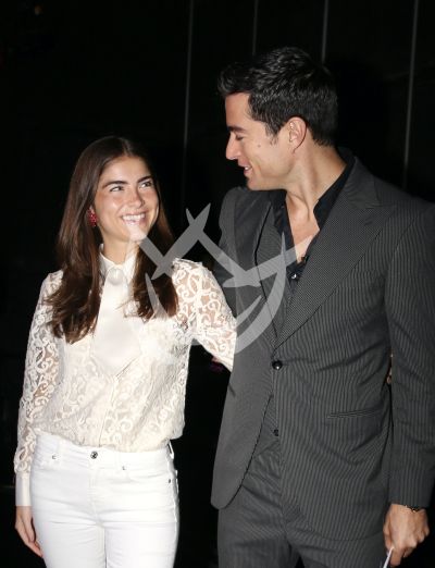 Danilo Carrera con novia in love!