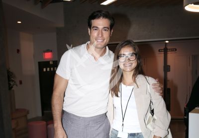 Danilo Carrera con novia in love!