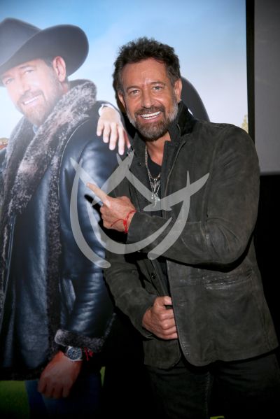 Gabriel Soto es primero