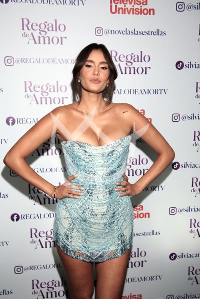 Bárbara Islas en Regalo de Amor