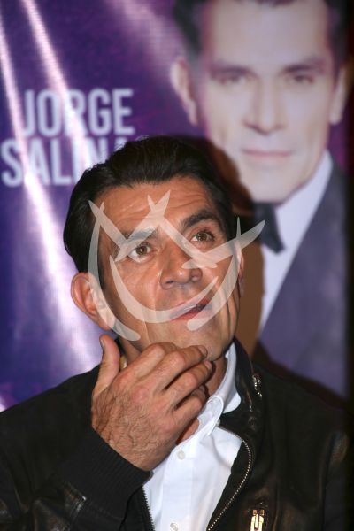Jorge Salinas con Obscenidad