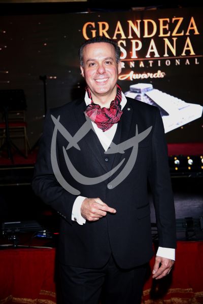 José Joel con Grandeza