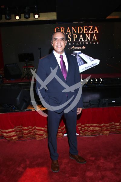 Luis Felipe Tovar con Grandeza