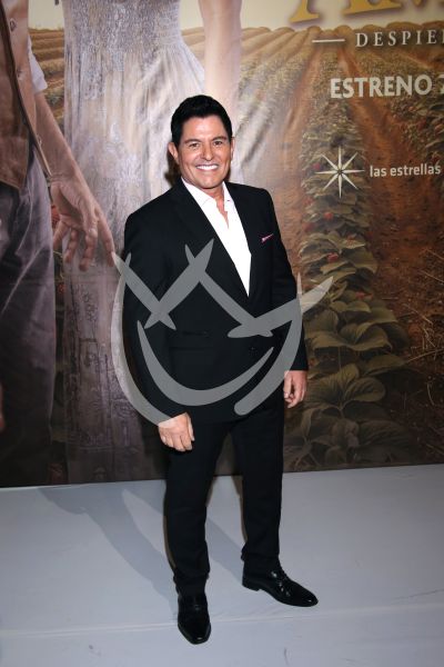 Ernesto Laguardia en Amanecer