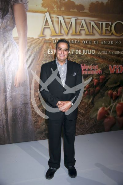 Omar Fierro en Amanecer