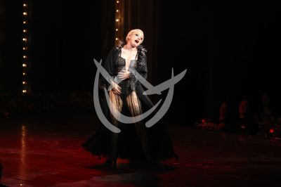 Mon Laferte en Cabaret