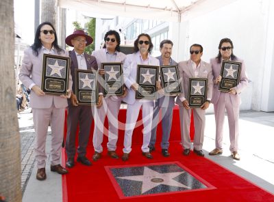 Los Bukis tienen Estrella