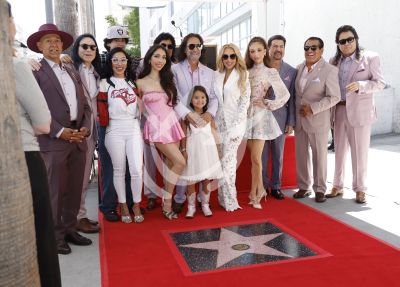 Los Bukis tienen Estrella