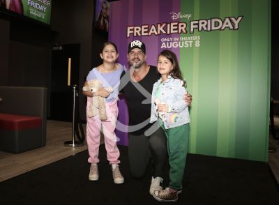 Chef Yisus e hijas 