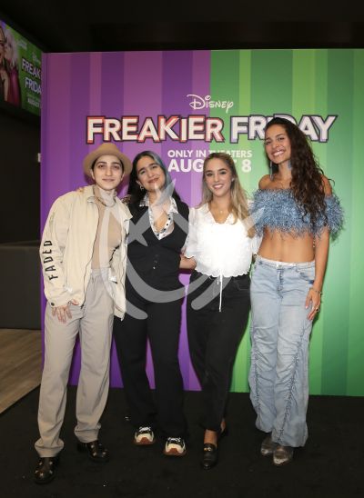 Isadora Figueroa y Emily Estefan 