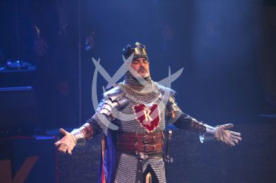 Mauricio Islas es El Rey Arturo