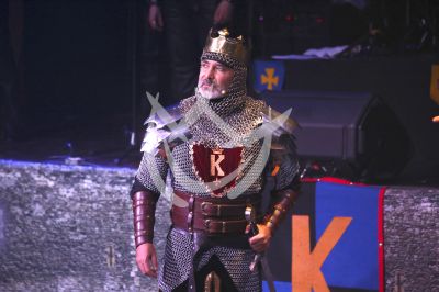Mauricio Islas es El Rey Arturo