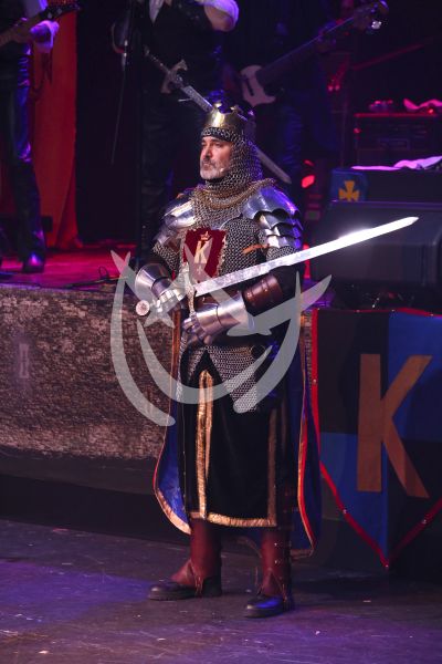 Mauricio Islas es El Rey Arturo