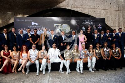 La Sonora Santanera cumple 70 con amigos