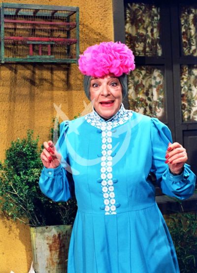 Angelines Fernández es Doña Clotilde