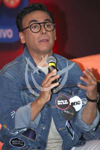 Adal Ramones está Enrollado con amigos