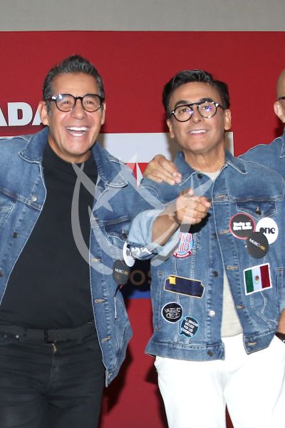 Adal y Yordi están Enrollados